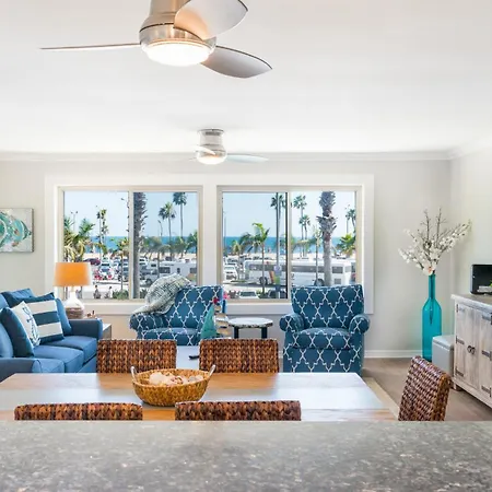 600 E Oceanfront 2B Villa